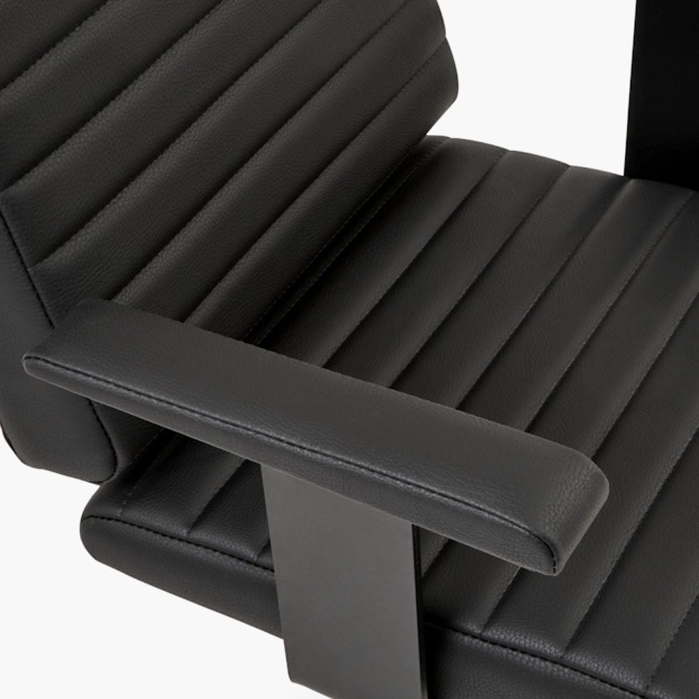 REM Fame Hydraulic Styling Chair in Colour 1