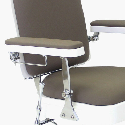 REM Vantage Barbers Chair in Colour