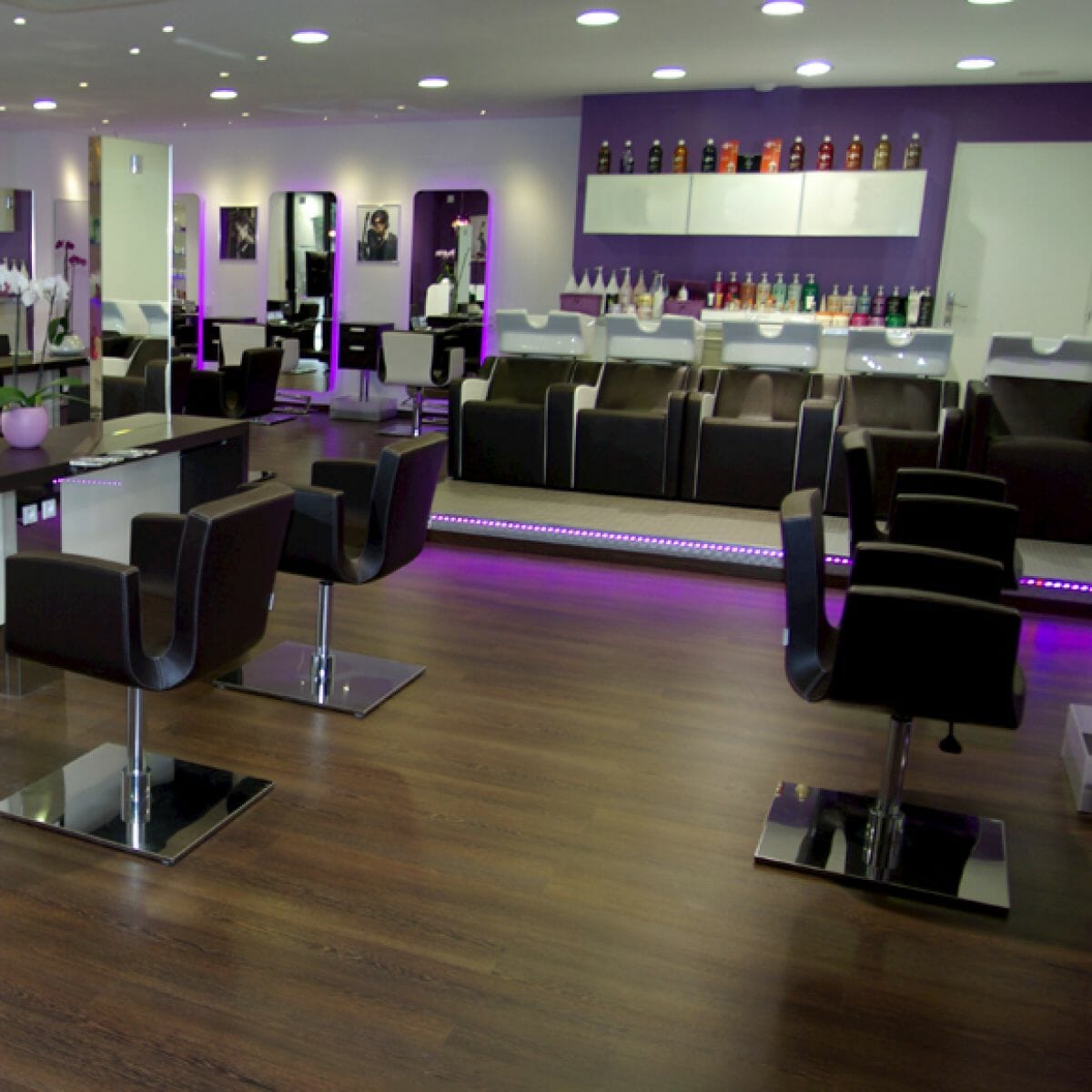 Nelson Mobilier Salon Furniture at the Just Hair Salon, Pertuis, France