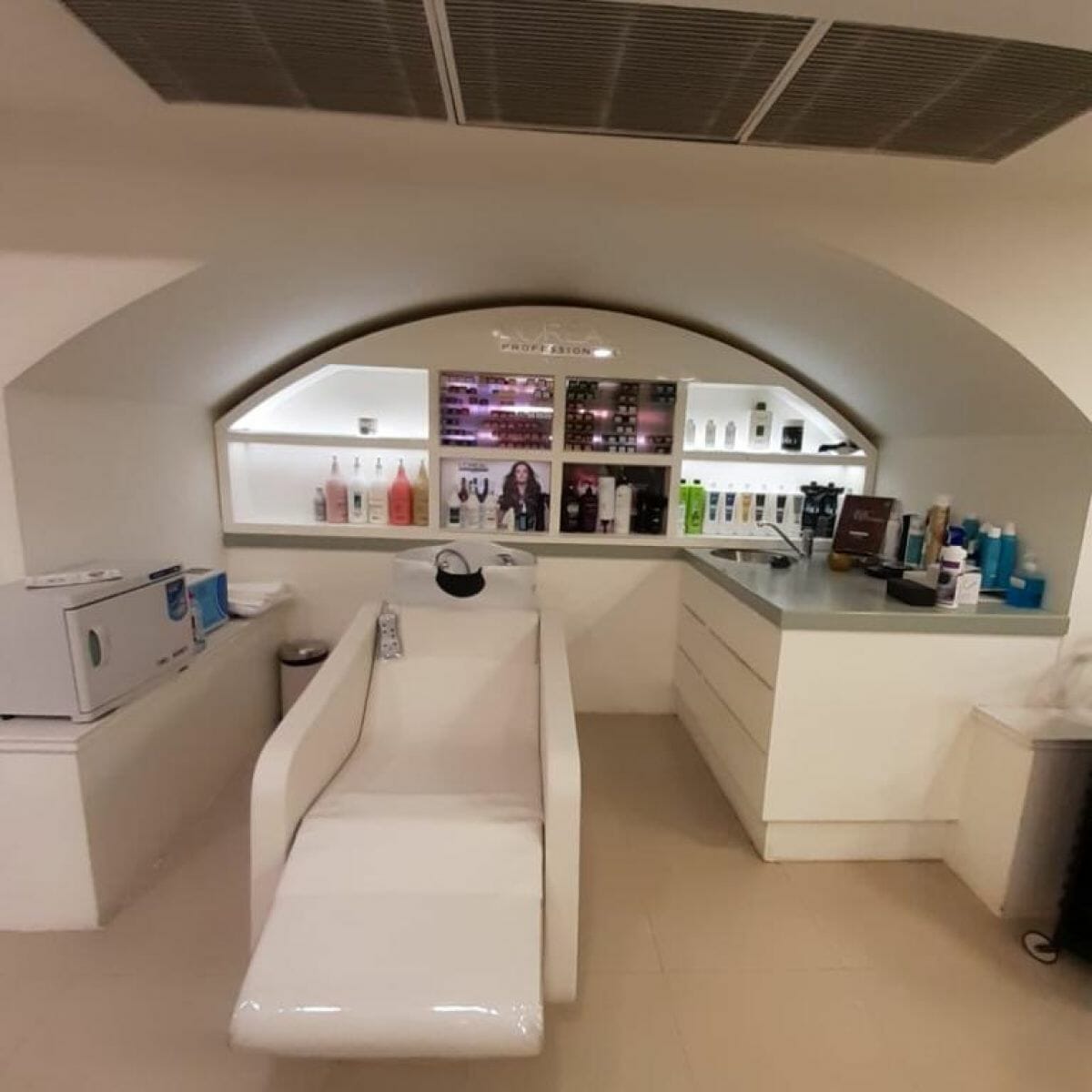 Nelson Mobilier Salon Furniture at the Taj Mahal Hotel, Mumbai, India