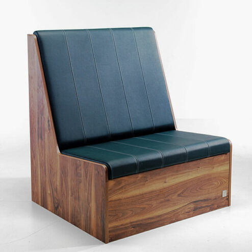 REM Montana Barbers Waiting Seat